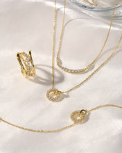 Load image into Gallery viewer, Ania Haie Gold Interlinked Circles Pave Necklace