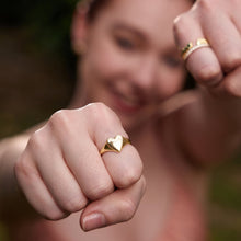 Load image into Gallery viewer, Ania Haie Gold Love Signet Ring