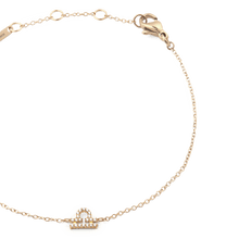 Load image into Gallery viewer, Daniel Wellington Crystal Zodiac Chain Bracelet Gold