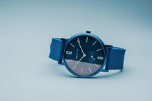 Load image into Gallery viewer, Bering True Aurora Blau Matt Watch