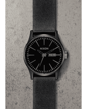 Load image into Gallery viewer, Sentry Leather : A105-001