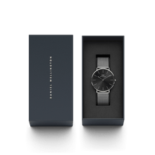 Load image into Gallery viewer, Classic 40 Sterling Silver &amp; Onyx Watch