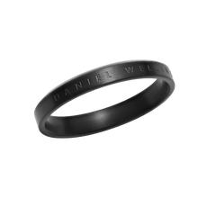 Load image into Gallery viewer, Classic Ring Black
